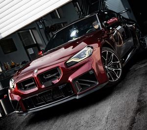 Vinilo Autoadhesivo para Automóviles, Color Rojo, Efecto Autoregenerativo, Acabado Brillante, para Cambio de Color Completo, con Adhesivo Removible - Product Image 1