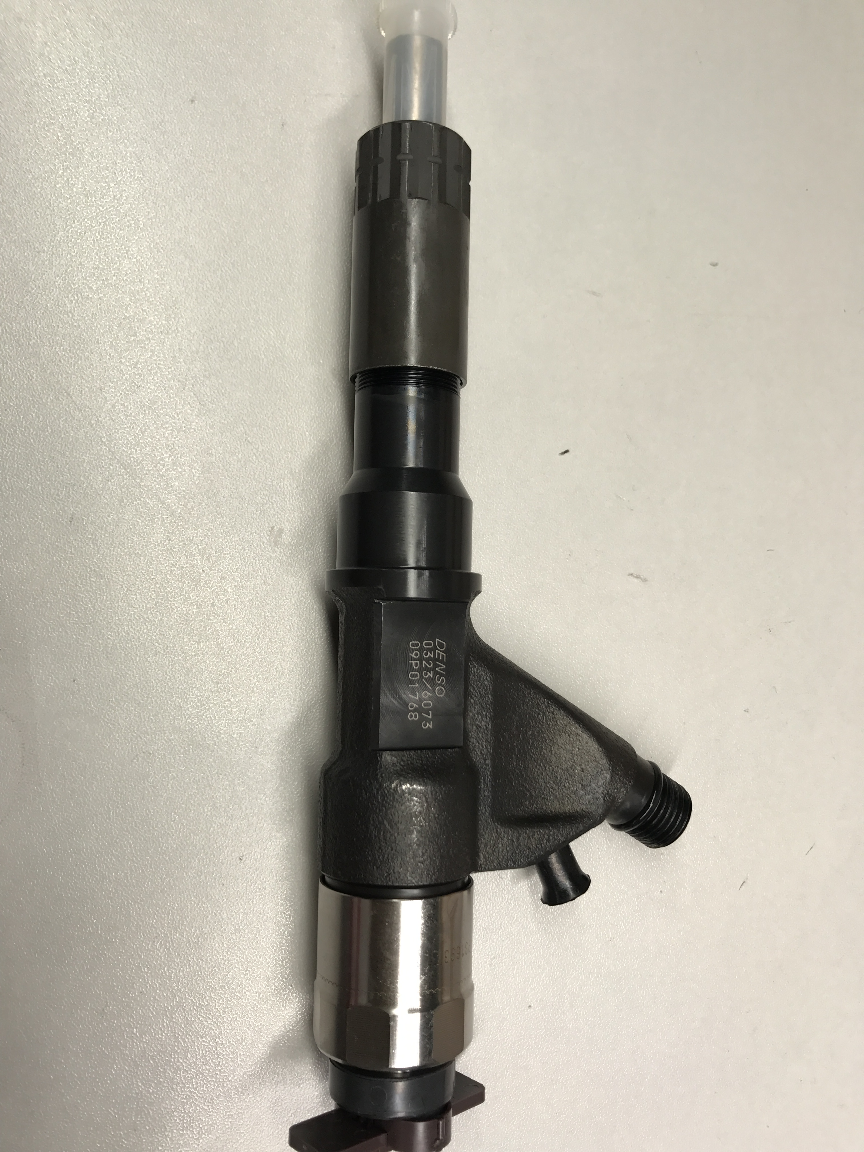 Good price common rail fuel injector  295050-1151 295050-0321  injector for diesel engine 8-98197185-1 8-98110607-2 for ISUZE