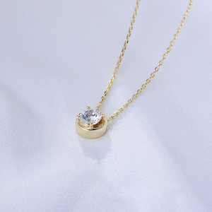 Nuova Collana con Ciondolo in Pietra Naturale Cava di Tungsteno, Versatile, da Donna, di Tendenza, Lusso Leggero, Regalo di Nicchia, di Alta Gamma, Delicata - Product Image 6