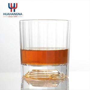 Vaso de Cristal Tallado a Mano de 10 oz para Degustación de Whisky, Vodka, Brandy, Cócteles y Vino, con Caja de Regalo de Lujo - Product Image 3