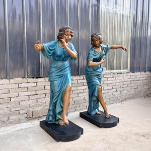 Statue de voyageur abstraite personnalisée, sculpture en bronze à la <span class=keywords><strong>cire</strong></span> perdue <span class=keywords><strong>pour</strong></span> les places et les parcs d'art moderne - Product Image 5