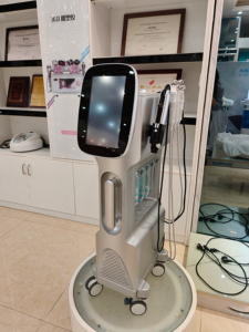 Máquina Facial 9 en 1 con Chorro de Oxígeno, Hidrodermoabrasión Ultrasónica, Equipo de Belleza para Rejuvenecimiento de la Piel y Cuidado del Acné - Product Image 3
