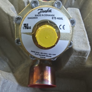ETS 400L Contrôle électronique d'expansion 034G3630 pour régulation précise de la température industrielle pour des systèmes efficaces. PLC - Product Image 4