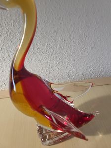 Petite figurine de canard en verre soufflé à la main, couleur rouge ambre, sculpture animale, objet d'art décoratif du Rajasthan pour Pâques - Product Image 5