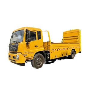 Camión Dongfeng 100K con Amortiguador Anticollisiones, Nuevo Camión Diésel de Alta Velocidad para Trabajos de Mantenimiento Vial - Product Image 1