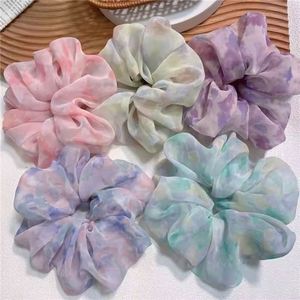 Vente en gros de chouchous pour cheveux géométriques élastiques de mode, grands et élégants, pour femmes et filles, usage quotidien - Product Image 4