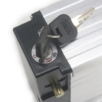 Batterie au lithium rechargeable 48v 30ah pour porte-bagages arrière