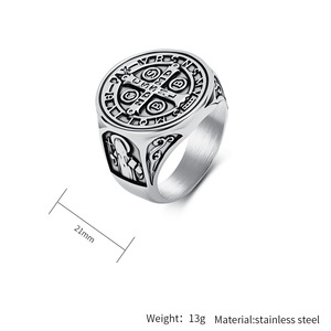 Anillo de hombre de acero inoxidable con cruz de San Benito exorcista, estilo punk cristiano, con baño de oro/plata/oro de 18K para uso diario - Product Image 5