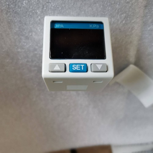 Yeni Orijinal Hazır DPA10Q-<span class=keywords><strong>P</strong></span>. Depo Endüstriyel Otomasyon PLC Programlama Kontrolörü - Product Image 1