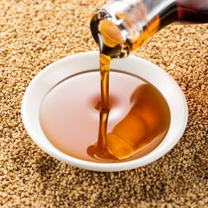 <span class=keywords><strong>Olio</strong></span> <span class=keywords><strong>di</strong></span> <span class=keywords><strong>sesamo</strong></span> biologico <span class=keywords><strong>di</strong></span> alta qualità puro <span class=keywords><strong>olio</strong></span> <span class=keywords><strong>di</strong></span> <span class=keywords><strong>sesamo</strong></span> spremuto a freddo <span class=keywords><strong>olio</strong></span> <span class=keywords><strong>di</strong></span> <span class=keywords><strong>sesamo</strong></span> tostato naturale per friggere l'insalata - Product Image 1