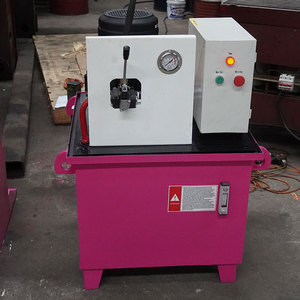 Presse à pneus pleins pour chariot élévateur de 200 tonnes avec moule 8-24 pour l'installation et le dé<span class=keywords><strong>montage</strong></span> des pneus pleins de chariot élévateur - Product Image 3