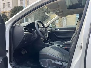 <span class=keywords><strong>Volkswagen</strong></span> <span class=keywords><strong>Lavida</strong></span> <span class=keywords><strong>2018</strong></span> 2019, Auto Usado, 1.5L, Automático, Volante a la Izquierda, Sedán Compacto, Llantas de Aleación, Euro 5, para Exportación |   Suministro al por Mayor - Product Image 4