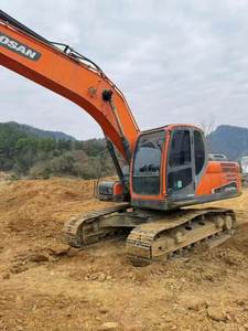 รถขุดมือสอง Doosan DH220 ขนาด 21 ตัน พร้อมมอเตอร์ PLC และเกียร์บ็อกซ์ คุณภาพสูง คุ้มค่า เหมาะสำหรับงานก่อสร้างและเคลื่อนย้ายดิน - Product Image 2