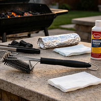 Brosse de nettoyage de barbecue robuste 3-en-1 avec grattoir et poils en acier, manche long de 42,5 cm pour grilles à gaz et à charbon de bois