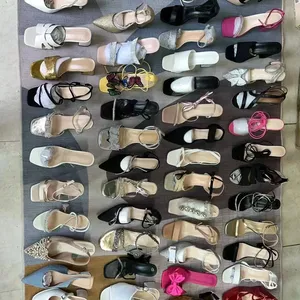 Nueva moda mujer tacones de cristal diapositivas mujeres vestido zapatos verano señoras zapatos de tacón alto en Stock