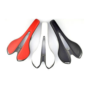 Sillín de Bicicleta de Fibra de Carbono Simple Impreso en 3D, Precio Bajo al por Mayor, con Ventilación Impermeable para Bicicletas de <span class=keywords><strong>Carretera</strong></span> - Product Image 5