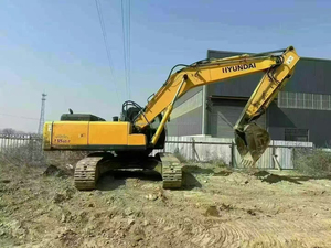 Excavatrice sur chenilles Hyundai 335LC-7 d'occasion poids en ordre de marche de 5 tonnes bon état prix raisonnable à vendre - Product Image 2