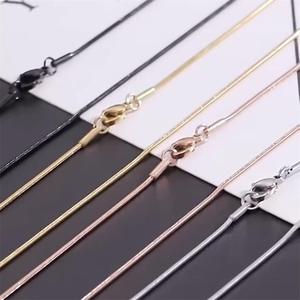 <span class=keywords><strong>Collana</strong></span> a <span class=keywords><strong>Catena</strong></span> Serpente Rotonda in Acciaio Inossidabile Placcato Oro PVD Argento Oro Rosa Nero Impermeabile Non Sbiadisce - Product Image 2