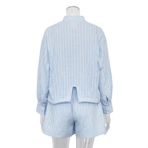 Set da donna Casual firmato camicia Jacquard con bottoni a righe e pantaloncini a vita alta Set estivo in cotone due pezzi - Product Image 5