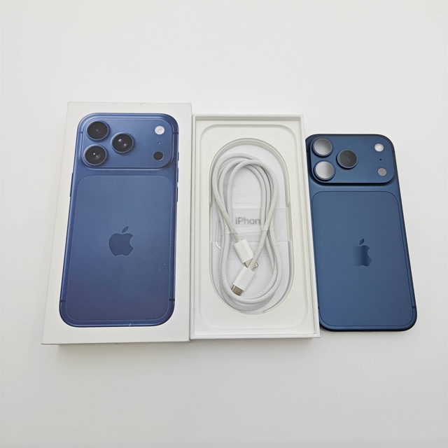Wholesale A+ Used Genuine Phone 17 Pro 256GB/512GB Official Refurbished 5G Mobile Phone sealed No SIM Restrictions