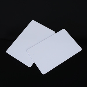 Tarjeta de control de acceso Rixiang blanca clásica 1K RFID de material PA tipo llave para sistemas de cerradura con huella digital para hoteles y saunas - Product Image 1