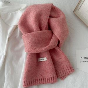 Écharpe en laine tricotée 100% pure, unie, chaude pour l'hiver, longue, enveloppante, douce, coupe-vent, pour femme, idéale pour les voyages et le quotidien - Product Image 3
