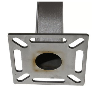 Intercomunicador con Pantalla Táctil de 48 Pulgadas y Pedestal de Acero con Cuello de Cisne - Product Image 1