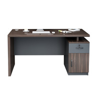 Bureau d'ordinateur moderne et minimaliste avec support de processeur et plateau à clavier Design ergonomique pour les espaces de travail Bureau d'affaires