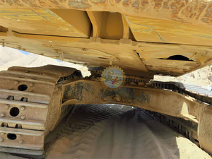 Excavadora de cadenas Caterpillar 352 de 52 toneladas con motor y bomba, fabricada en Japón. Modelos Cat 352, PC500, 345, 349, 350, 352. - Product Image 4