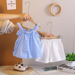 Completo Estivo 2026 per <span class=keywords><strong>Bambina</strong></span>: Top a Fiori a Quadri + Pantaloncini Bianchi, Set Casual 2 Pezzi - Product Image 6