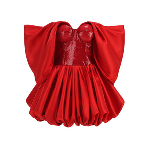 Robe de soirée mini sexy sans bretelles en sequins rouges brillants de haute qualité TKS pour femmes, idéale pour Noël, mariage, anniversaire, fête - Product Image 1