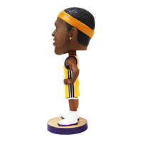 Sculpture de figurine bobblehead en résine personnalisée de joueur de basket-ball, personnage de film et de télévision, faite à la main, peinte à la main, décoration d'intérieur, cadeau