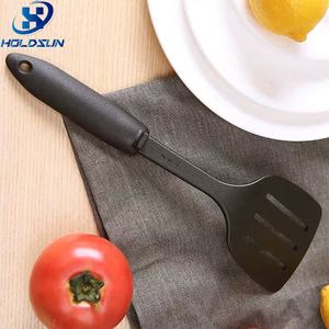 ห้องครัวที่มีความยืดหยุ่นทําอาหารไข่ทอดแพนเค้กพลั่วไม่ติดไนลอน Slotted ไม้พาย <span class=keywords><strong>Turner</strong></span> - Product Image 6