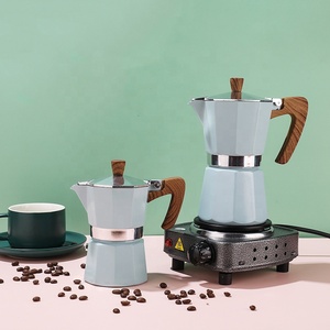 <span class=keywords><strong>Cafetera</strong></span> Moka de inducción de aluminio de 6 tazas, <span class=keywords><strong>cafetera</strong></span> Moka Espresso, olla Moka de aluminio <span class=keywords><strong>italiana</strong></span> clásica con mango de tacto suave - Product Image 2