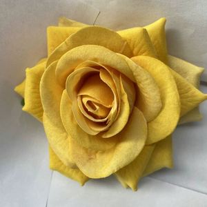 Cabezas <span class=keywords><strong>de</strong></span> Rosa Roja <span class=keywords><strong>de</strong></span> Terciopelo Artificial Realistas <span class=keywords><strong>de</strong></span> 11 cm, <span class=keywords><strong>Precio</strong></span> <span class=keywords><strong>de</strong></span> Fábrica al por Mayor LO-63, para Decoración <span class=keywords><strong>de</strong></span> Pasteles y Cajas <span class=keywords><strong>de</strong></span> Regalo - Product Image 6