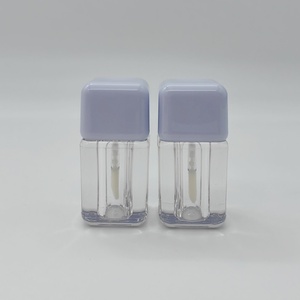 Thiết Kế Mới 4Ml Petg Dày Tường Lip Gloss <span class=keywords><strong>Container</strong></span> Vuông Rỗng Lip Gloss Chai Với Bóng Kết Thúc Cho Khuôn Mặt Mặt Nạ Bao Bì - Product Image 2