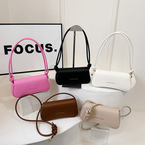 2025 mode couleur unie simple et polyvalent <span class=keywords><strong>sac</strong></span> à bandoulière <span class=keywords><strong>pas</strong></span> <span class=keywords><strong>cher</strong></span> pour les femmes, <span class=keywords><strong>sac</strong></span> à bandoulière de navettage pour le <span class=keywords><strong>travail</strong></span> - Product Image 1