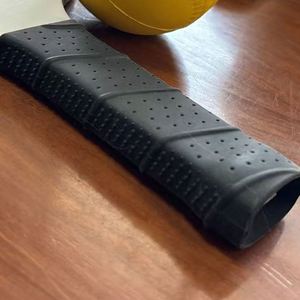Funda de Agarre Antideslizante de Silicona de Alta Elasticidad para Raquetas de Pickleball, Tenis y Bádminton, Colores Personalizados - Product Image 3