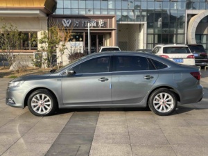 รถยนต์<span class=keywords><strong>มือ</strong></span><span class=keywords><strong>สอง</strong></span> Roewe I6 ปี 2017 เครื่องยนต์ 20T เกียร์ธรรมดา รุ่น Luxury Sedan <span class=keywords><strong>ราคา</strong></span>ถูก สำหรับส่งออก - Product Image 4