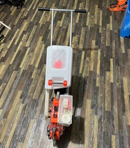 Xách tay đôi 6-vòi phun gieo hạt + thụ tinh của nhãn hiệu đậu phộng Ngô seeder máy tay đẩy Đậu Nành Đậu ngô hạt giống planter - Product Image 4