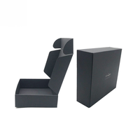 Boîte d'expédition en carton ondulé personnalisée, imprimée en couleur, pour emballage de vêtements durables avec logo personnalisé