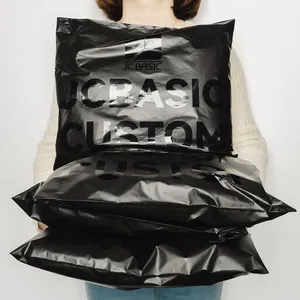 Jcbasic Customized Logo Impermeável UV Impressão Preta Sacos Biodegradáveis Logotipo Personalizado Envio Mailing Bags