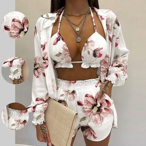 Ensemble trois pièces sexy pour <span class=keywords><strong>femme</strong></span> 2026 : short de plage <span class=keywords><strong>tendance</strong></span> avec nœud floral, style streetwear printemps - Product Image 1