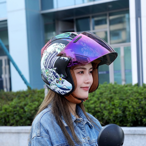 3/4 Motorradhelm im Open-Face-Design mit Schlankem Profil und Minimalistischer Grafik für eine Klare Ästhetik Japanischer Drache - Product Image 1