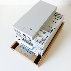 E82ev551_4c 8200 三相驱动器 0.55kw/0.75hp 400/500v 全新原装现货 工业自动化包 专用PLC编程 - Product Image 5