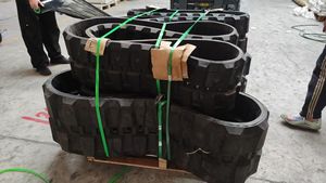 Экскаватор резиновый гусеничный <span class=keywords><strong>300</strong></span>*52,5*80 <span class=keywords><strong>300</strong></span>*52,5*82 <span class=keywords><strong>300</strong></span>*52,5*84 <span class=keywords><strong>300</strong></span>*52,5*86 <span class=keywords><strong>300</strong></span>*52,5*88 <span class=keywords><strong>300</strong></span>*52,5*90 размеров сельскохозяйственный гусеничный башмак - Product Image 6