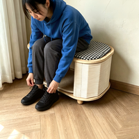 Maison pour chat moderne multifonctionnelle en bois massif courbé avec tapis en rotin rafraîchissant, lit-caverne pour chat d'intérieur toutes saisons