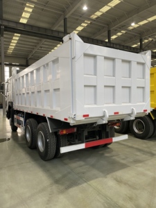 Truk <span class=keywords><strong>Dump</strong></span> Bekas Sinotruk Howo Berkualitas Tinggi 8*4 Truk <span class=keywords><strong>Dump</strong></span> 12 Roda untuk Pertambangan Berat dari Cina - Product Image 6