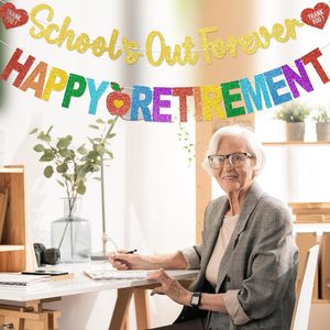 Striscione 'La Scuola è Finita per Sempre' - Decorazioni per Pensionamento Insegnanti, Accessori per Festa di Addio con Glitter - Product Image 4
