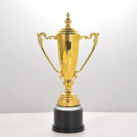 Trophées de sport personnalisés en cristal gravé style ange, fabriqués en Chine, pour football, basketball, et autres sports, pour la remise des diplômes.